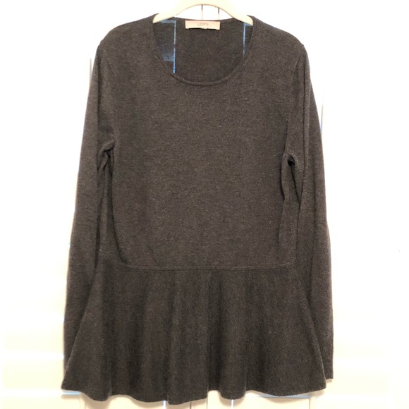 LOFT Sweaters - LOFT grey long sleeve peplum sweater (XL)